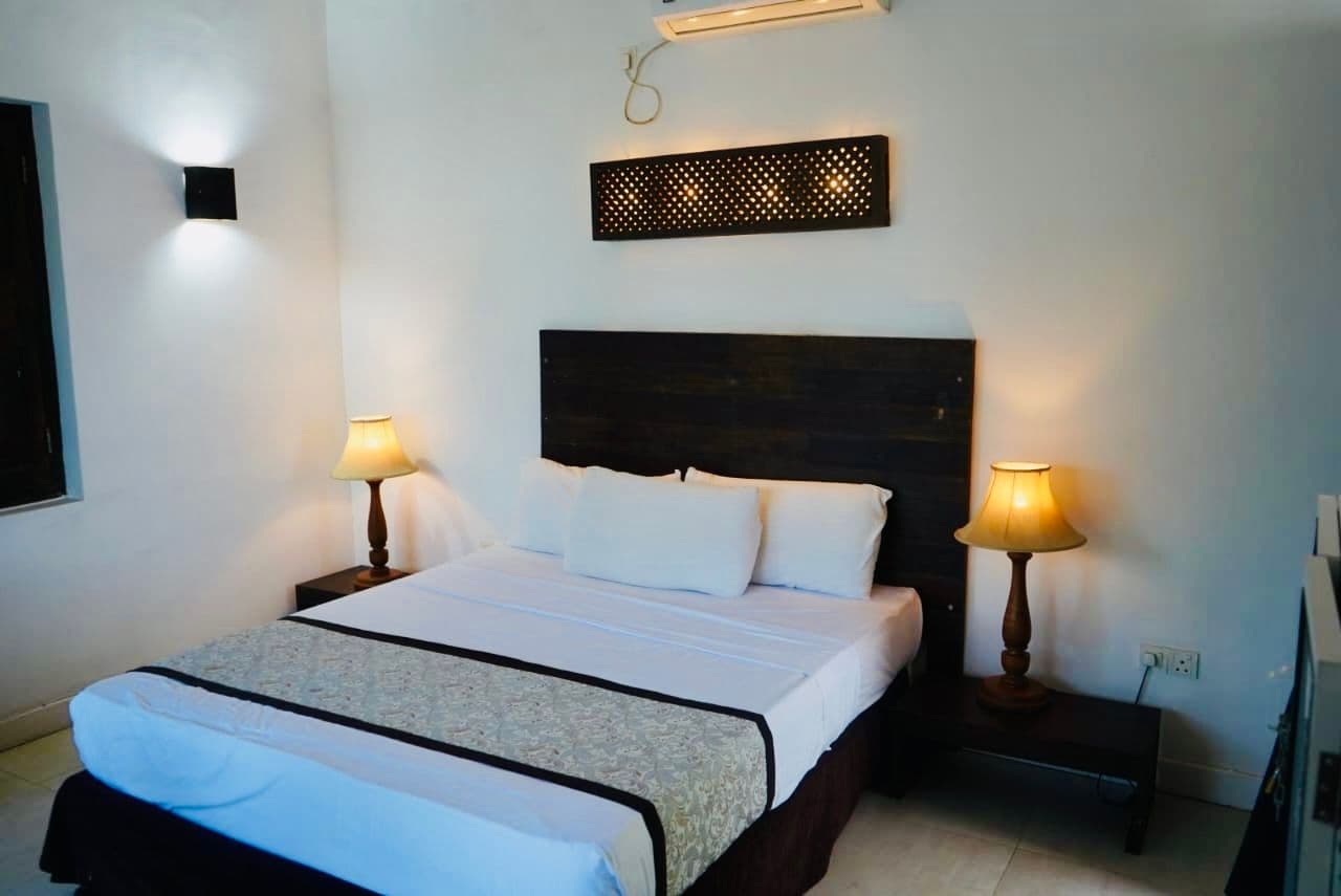Deluxe Double Room – Amaluna - Image 1